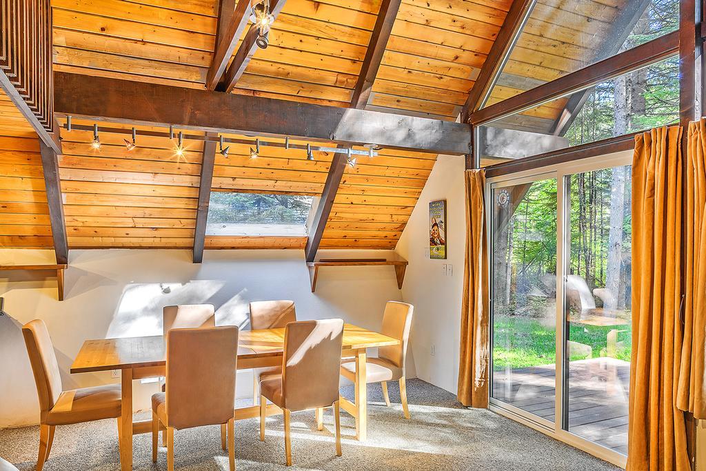 Four Stone Lodge Greenwater エクステリア 写真