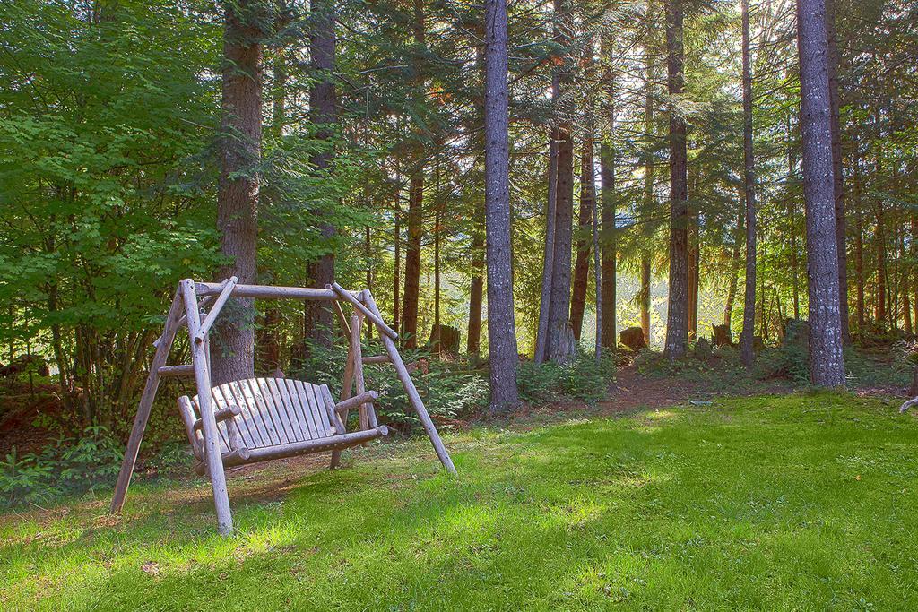 Four Stone Lodge Greenwater エクステリア 写真